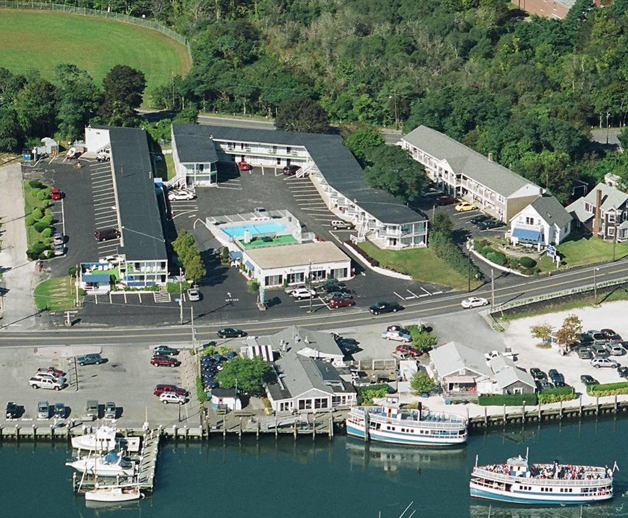 Hyannis Holiday Motel 외부 사진